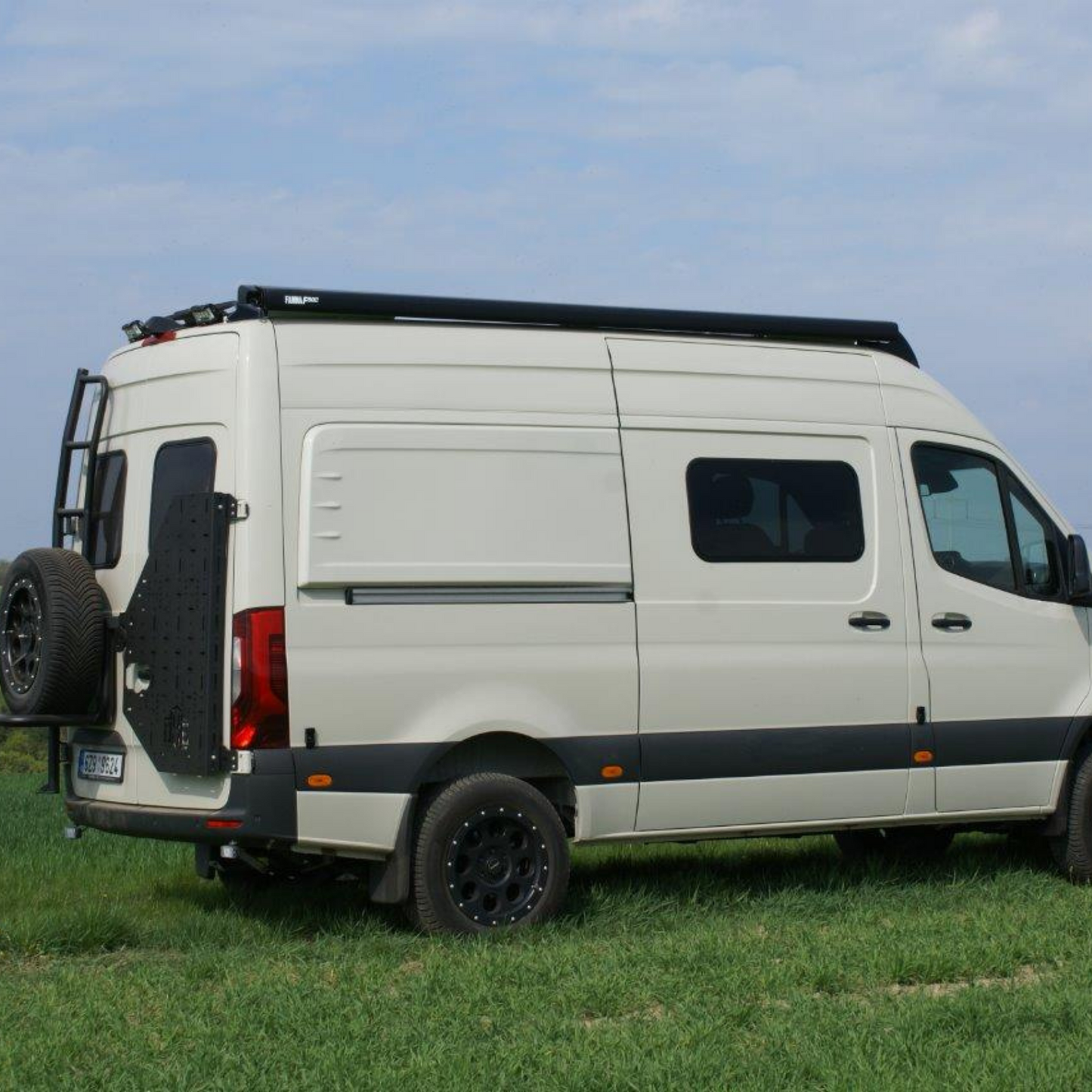 Longsleeper right (Sprinter from '06 / Crafter from '06 to '16)
